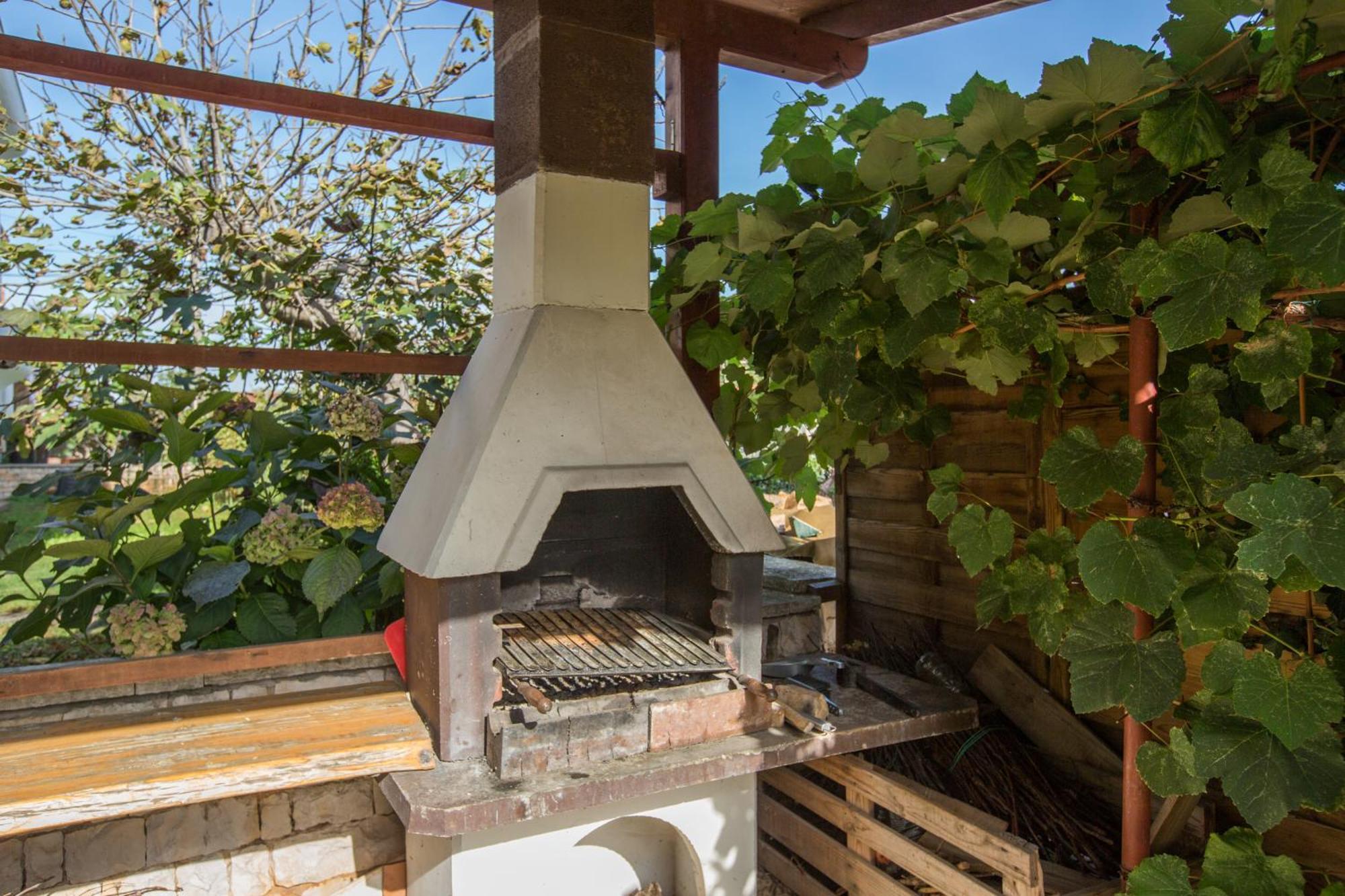 Trbovic Apartments Peaceful Stay With Free Parking, Pet-Friendly, And Bike Storage In Umag Exterior photo